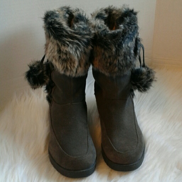 White Mountain Shoes - White Mountain "Forest" women gray boots size 5.5M